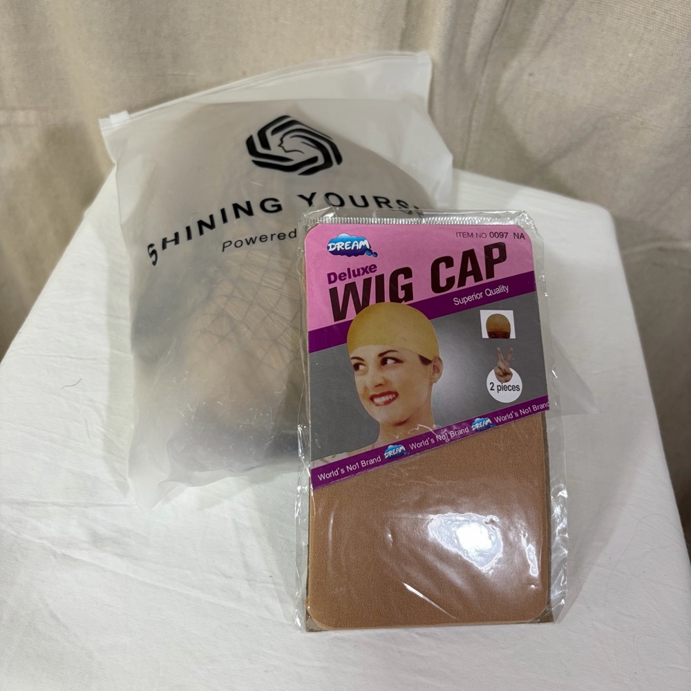 (NWT) Shining Yourself by Haircube Golden Blonde Shaggy Wig with Bangs - Picture 5 of 5